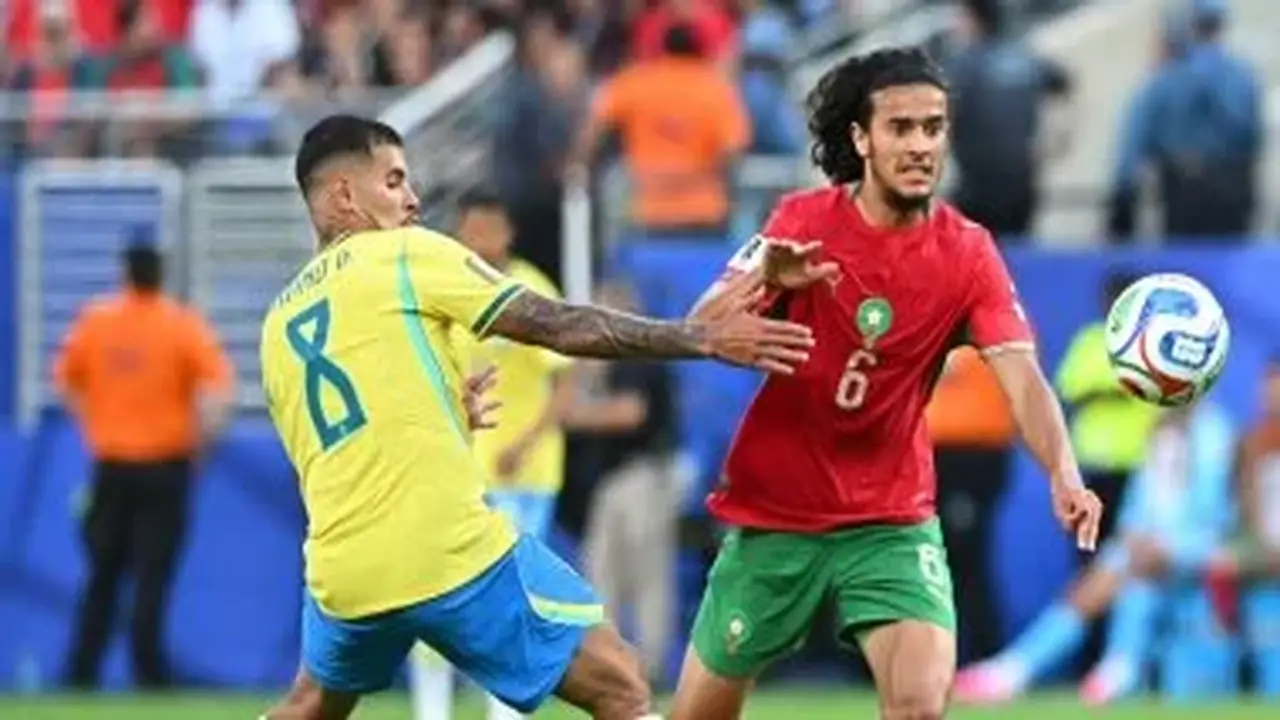 مانشستر سيتي يدرس استراتيجيتين لحسم صفقة الموهبة المغربية أيوب بوعدي