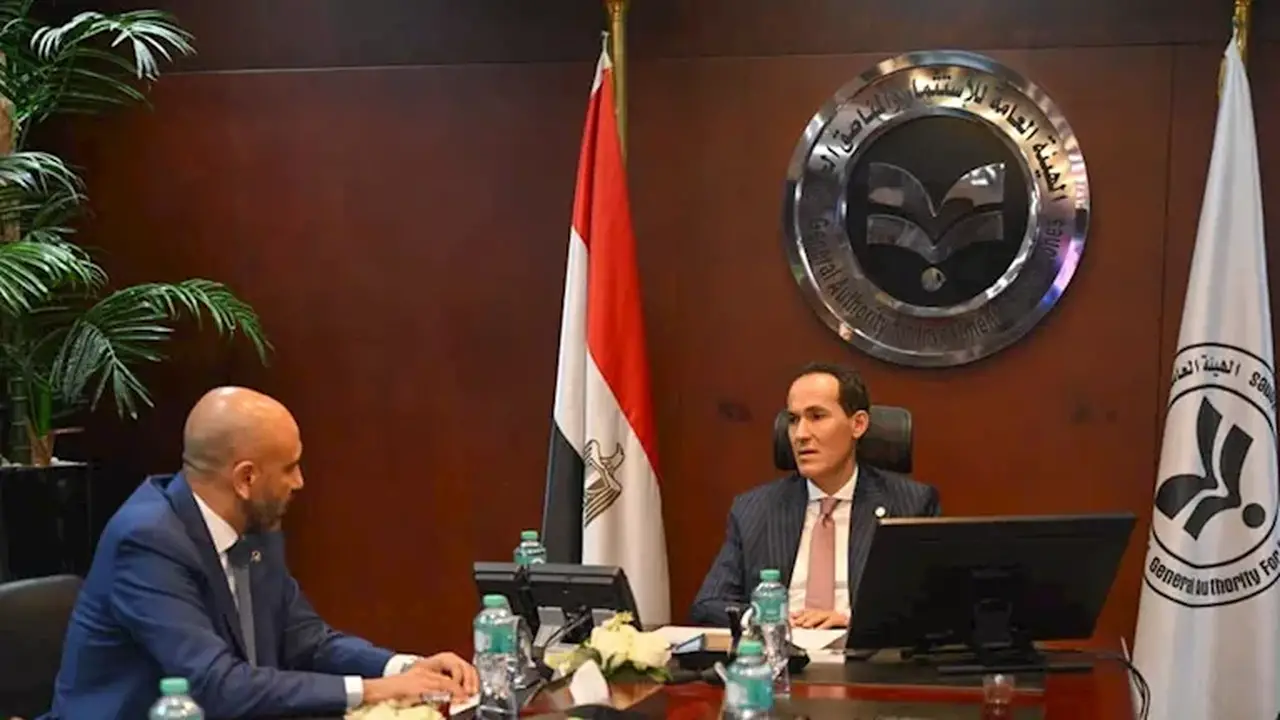 مباحثات بين هيئة الاستثمار و”موانئ دبي العالمية” لاستكشاف فرص استثمارية جديدة في مصر
