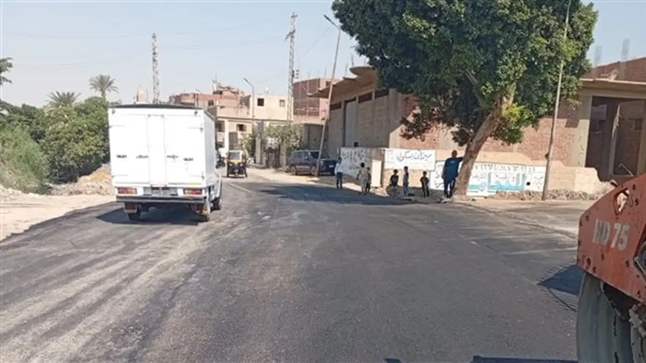 محافظ الجيزة يعلن بدء تطوير وتوسعة ورصف طريق أبو صير – الحوامدية
