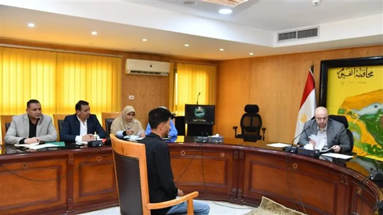 محافظ بني سويف يوجه بحل عاجل لمشكلة انخفاض منسوب كوبري مريس في قرية شعلان