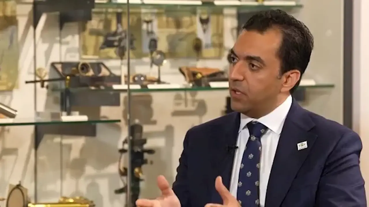 الدكتور محمد الألفي يستعرض رحلته نحو رئاسة الكلية الملكية لأطباء العيون بلندن