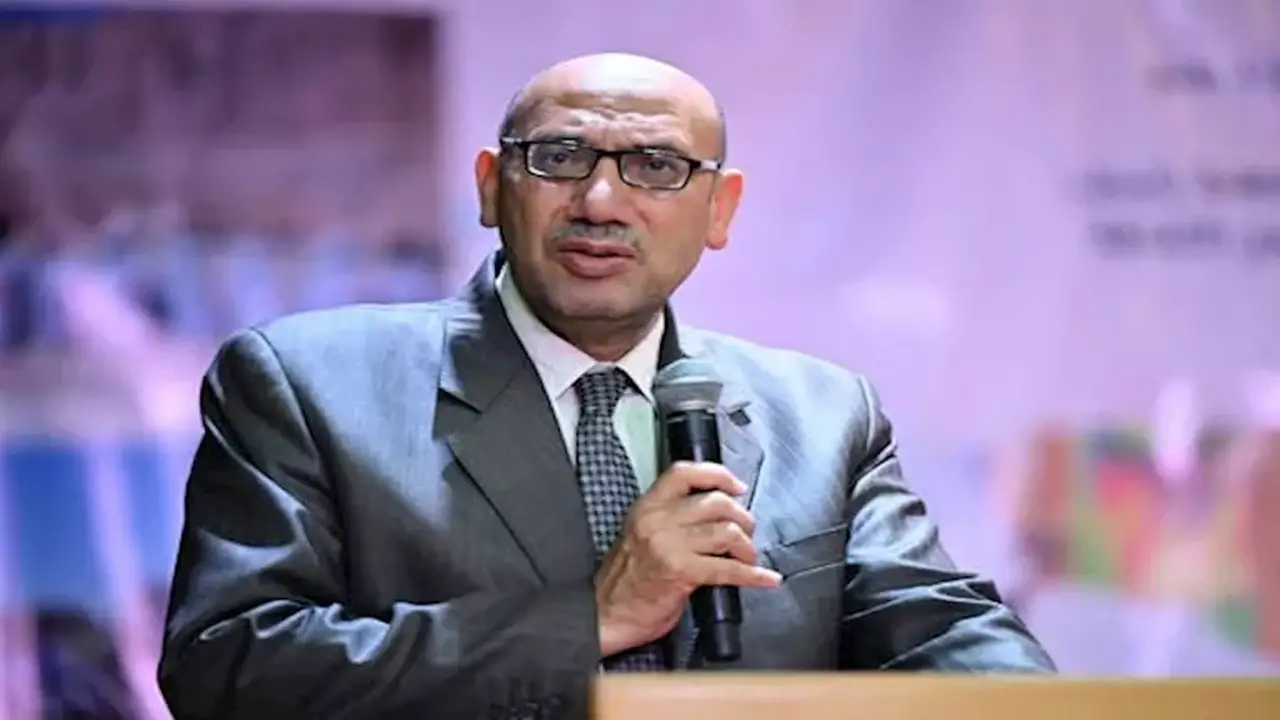 محمد ناصف: جائزة الدولة للتفوق تُجسد 43 عاماً من العطاء الأدبي