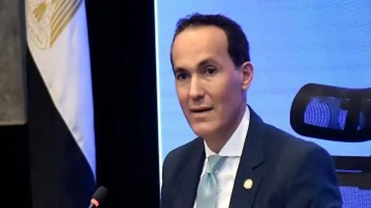 مراكز خدمات المستثمرين: بوابة موحدة لتعزيز الاستثمار والتنمية في المحافظات