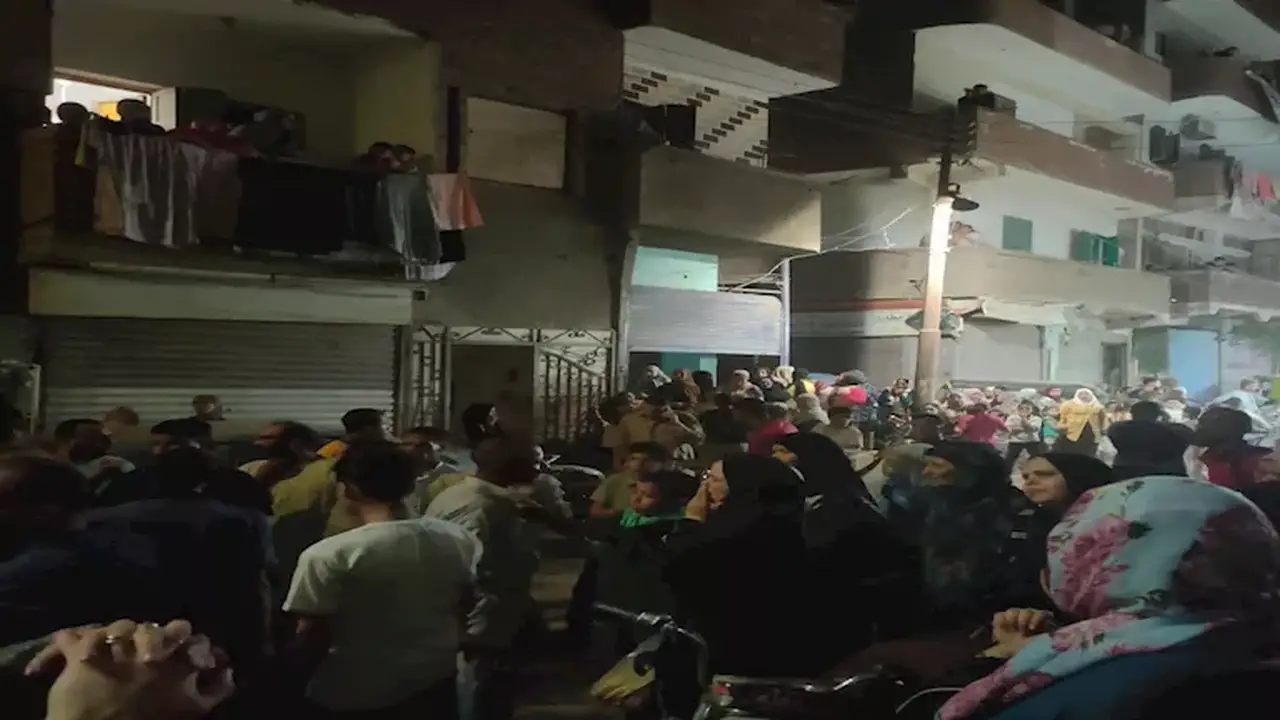 مصرع عامل وإصابة آخر إثر سقوطهما في بيارة صرف صحي بالمنيا