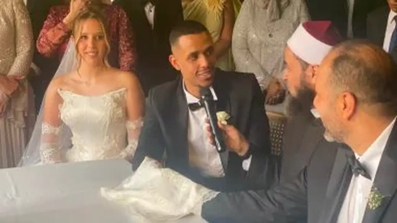 مصطفى عسل يحتفل بزفافه قبل انطلاق موسم الاسكواش الجديد