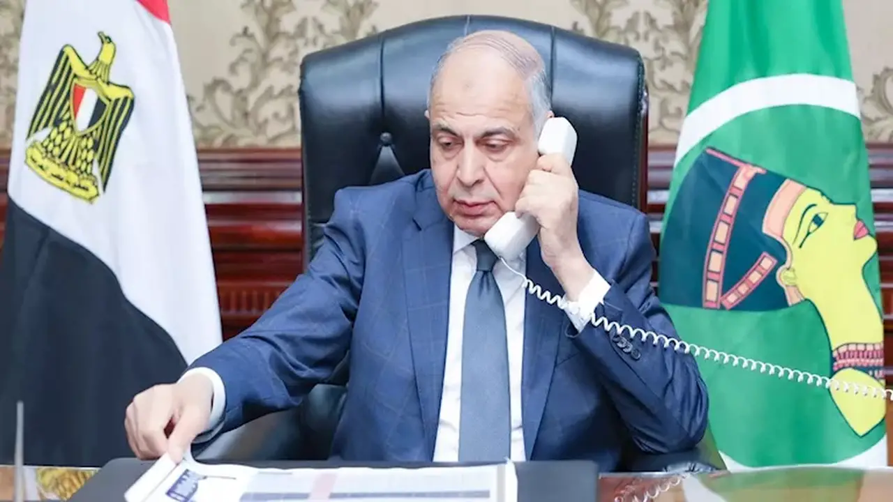 محافظ المنيا يهنئ مريم وائل بمناسبة حصولها على المركز الثاني في الثانوية العامة