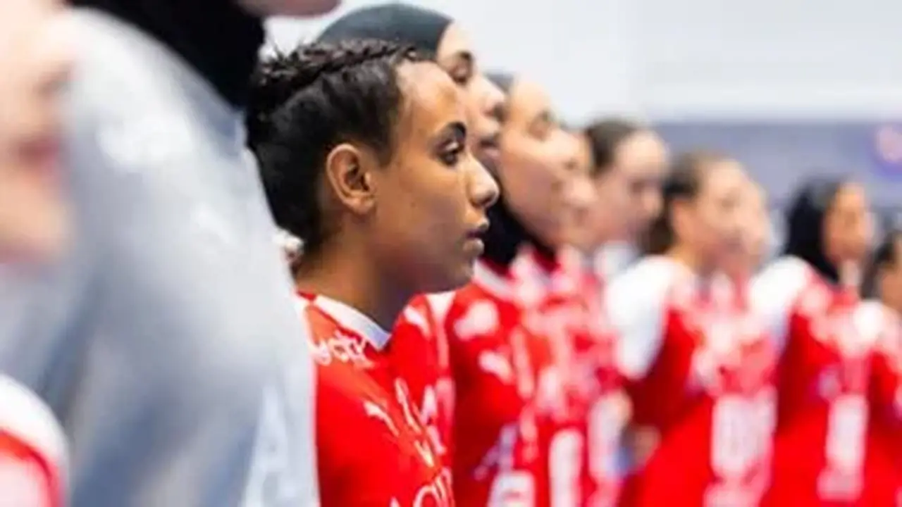 ملك عمرو تتألق كأفضل لاعبة في مواجهة مصر وفرنسا ببطولة العالم لكرة اليد
