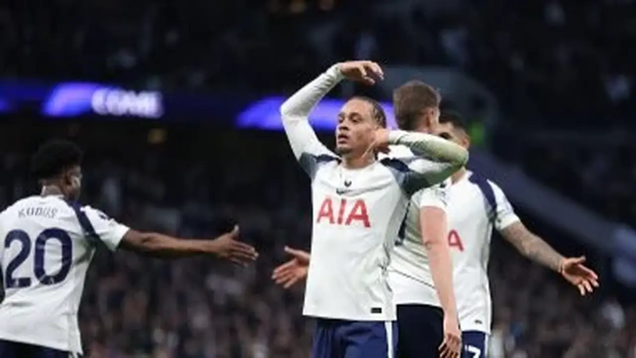 مواعيد مباريات اليوم: توتنهام يواجه سيدني ودورتموند يلتقي أوساكا وديًا