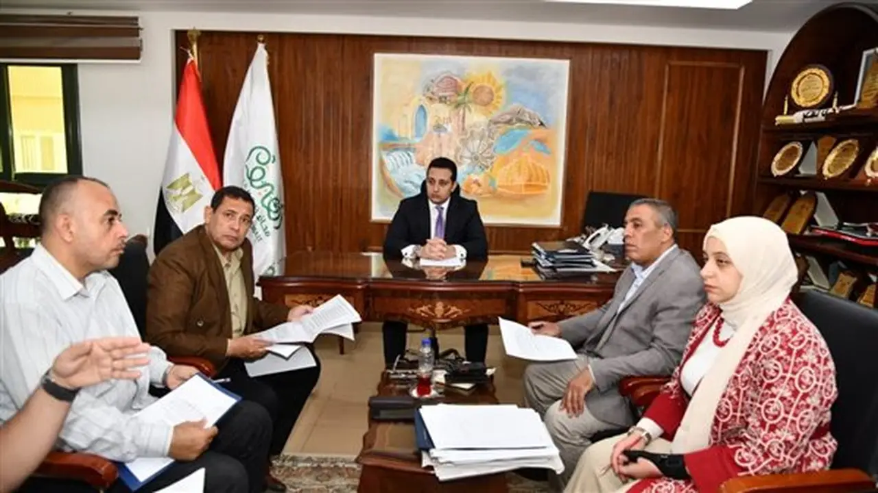 نائب محافظ الفيوم يرأس لجنة فحص التراخيص واستئناف أعمال البناء