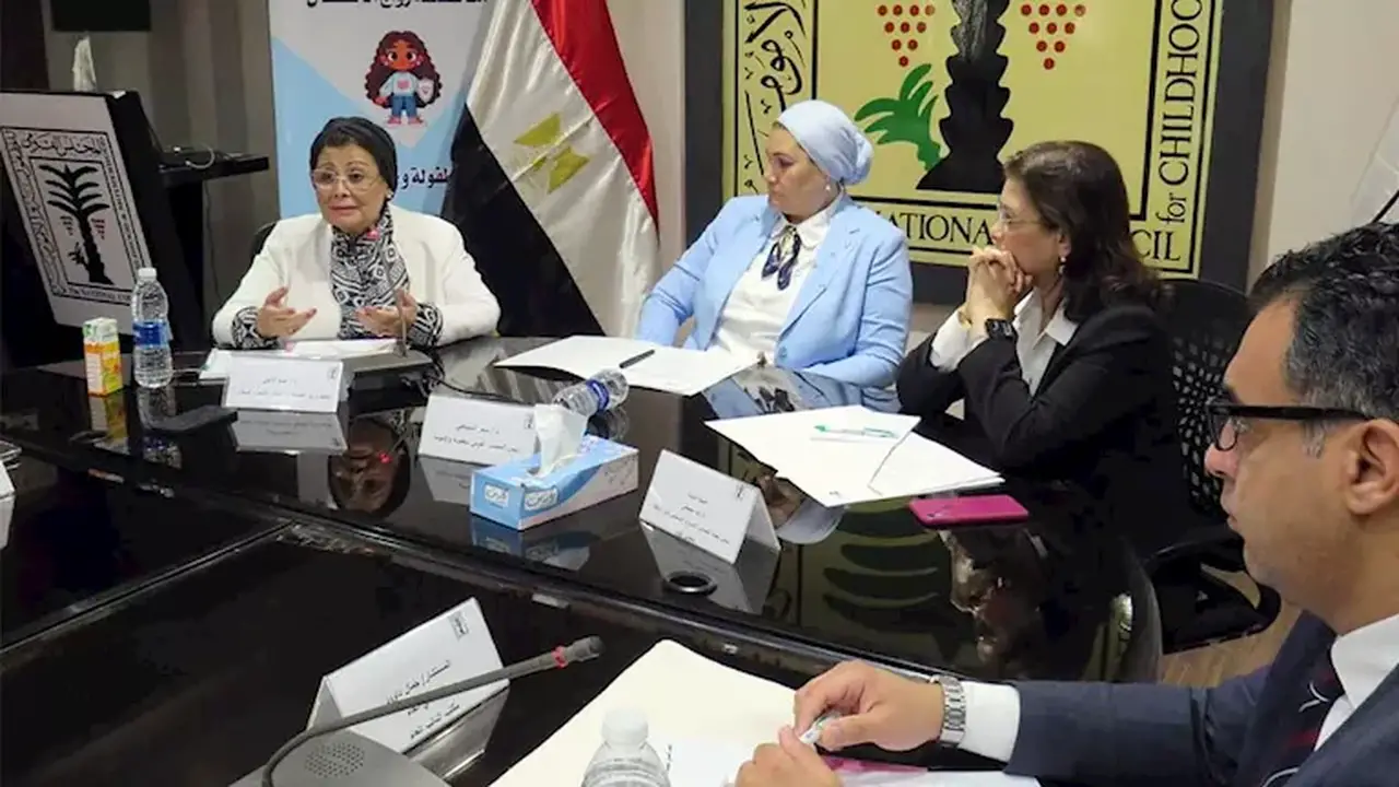 نائبة وزير الصحة: 15% من المواليد في مصر لأمهات دون سن 18 عاماً