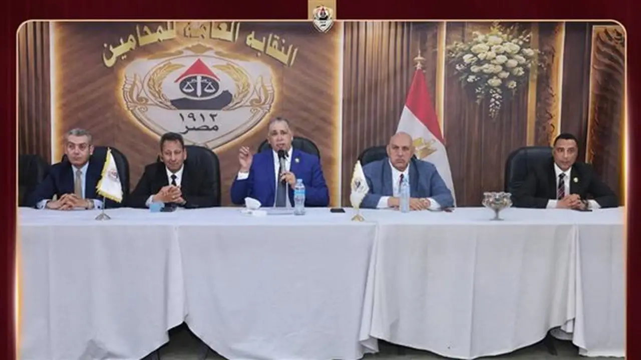 نقيب المحامين: النقابة لا تفرض الحجاب والمظهر اللائق ضرورة لممارسة المهنة