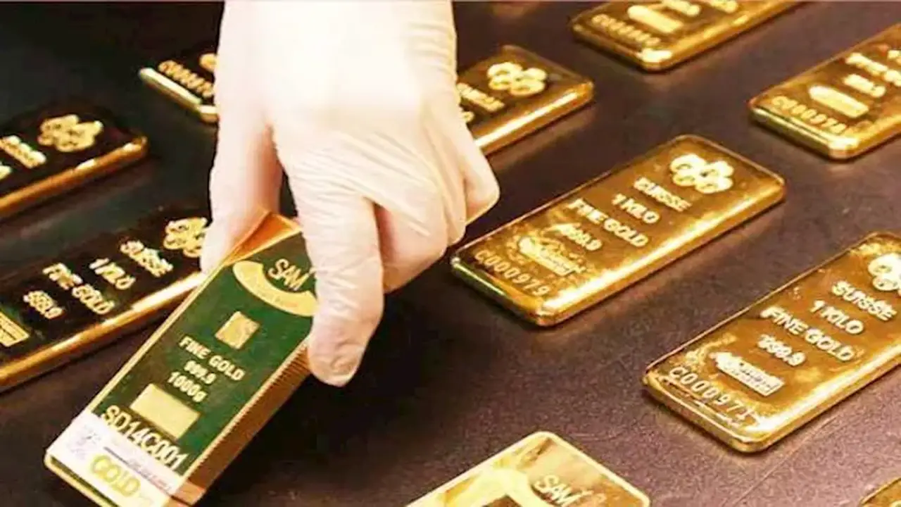 هل يستمر ارتفاع أسعار الذهب أم تتراجع بعد القفزات الأخيرة؟ أستاذة اقتصاد توضح