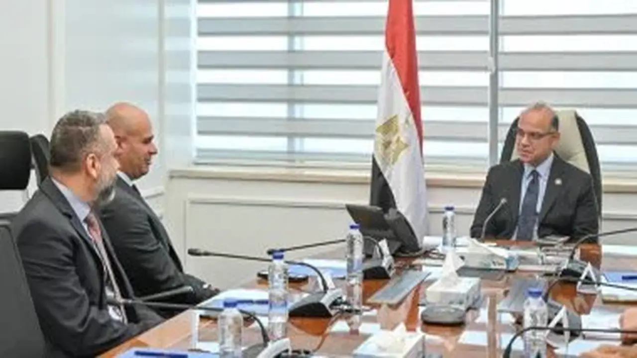 وزير الاستثمار والتجارة الخارجية يناقش مع بروكتر آند جامبل خطط التوسع الاستثماري