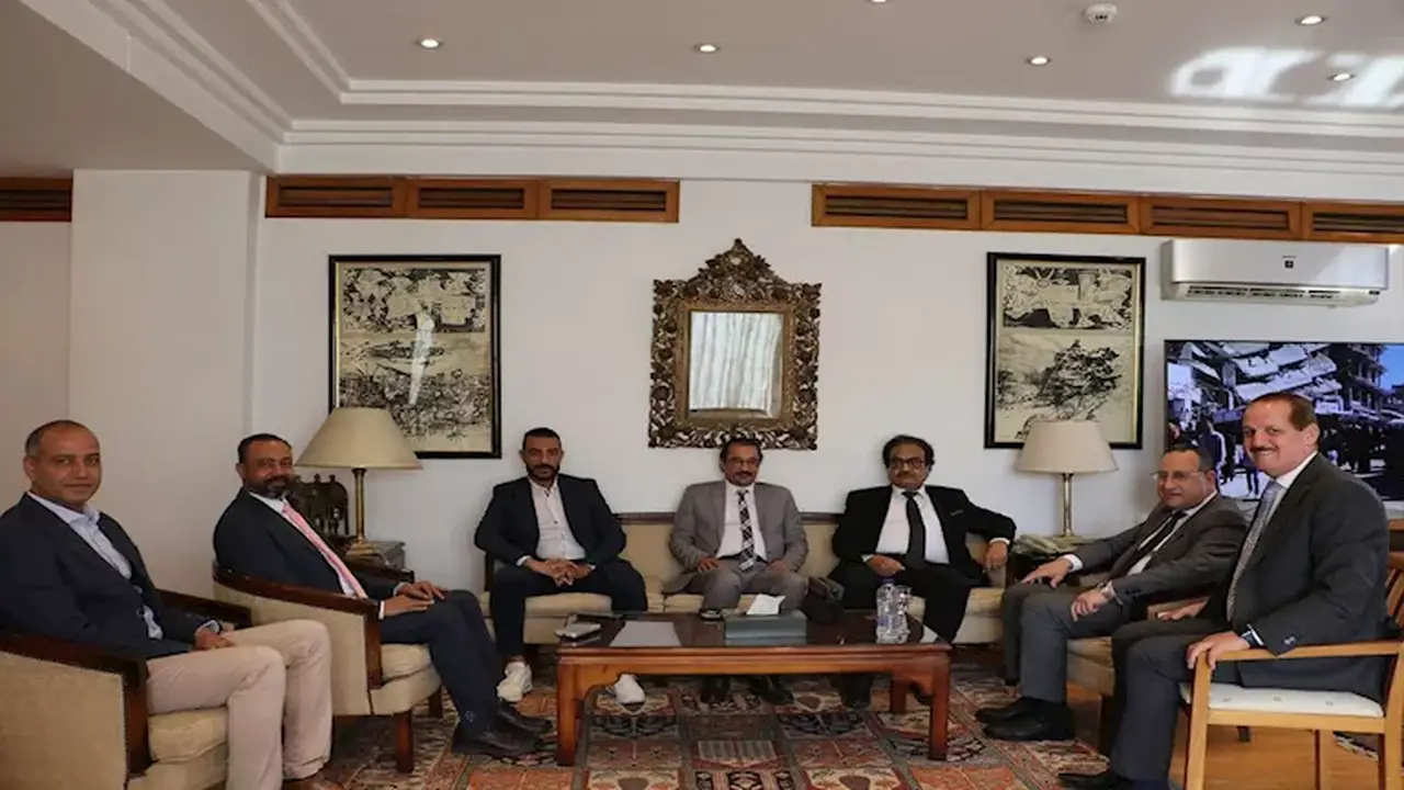 وزير الثقافة يبحث مع اتحاد الناشرين استعدادات الدورة الأولى لمعرض العلمين للكتاب