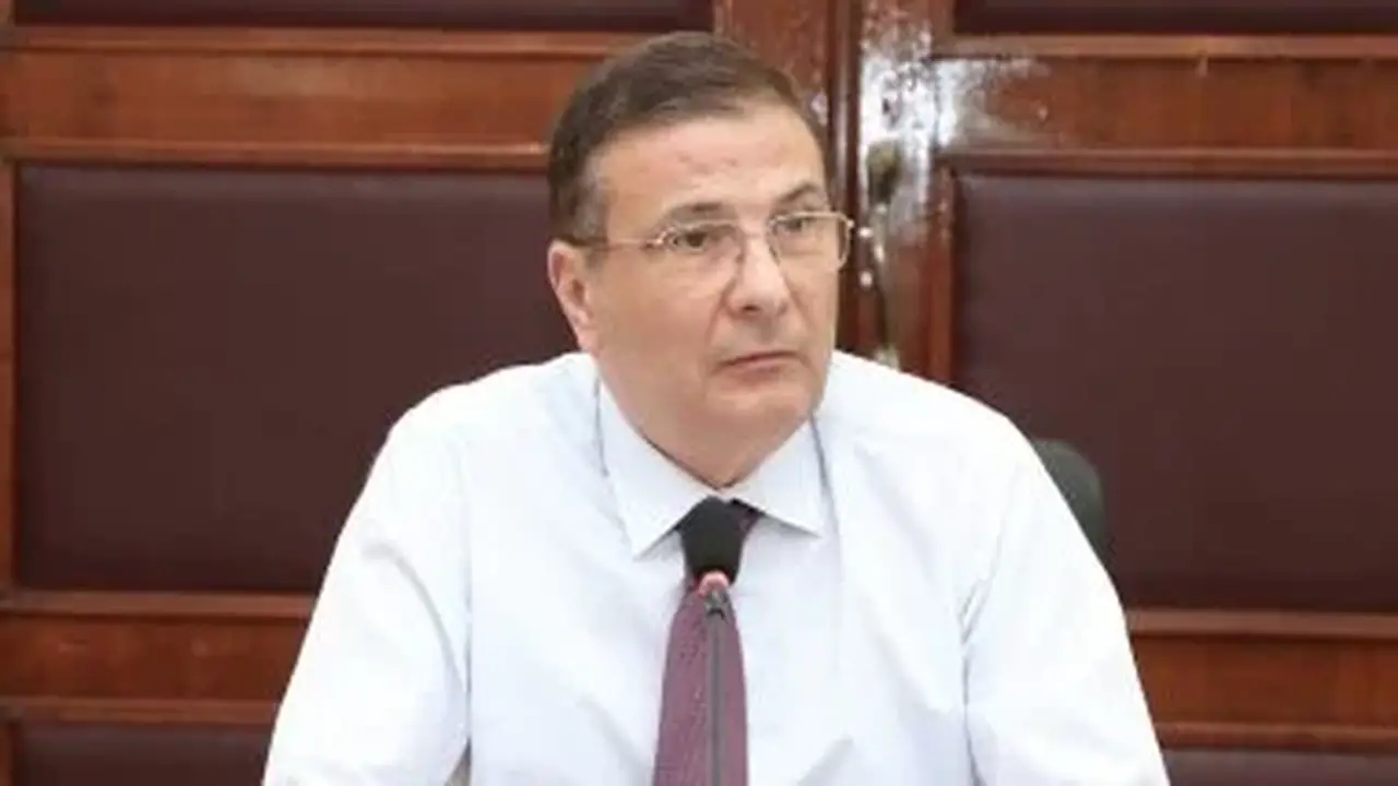وزير الزراعة: صرف 10.7 مليون شيكارة أسمدة للمزارعين حتى الآن