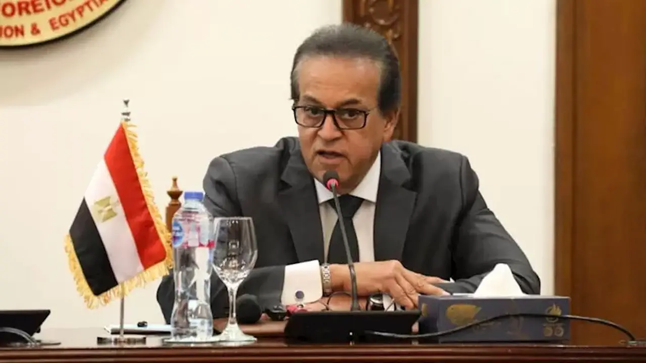 وزير الصحة يعين عمرو قنديل لمتابعة ملف التمريض والتكليف