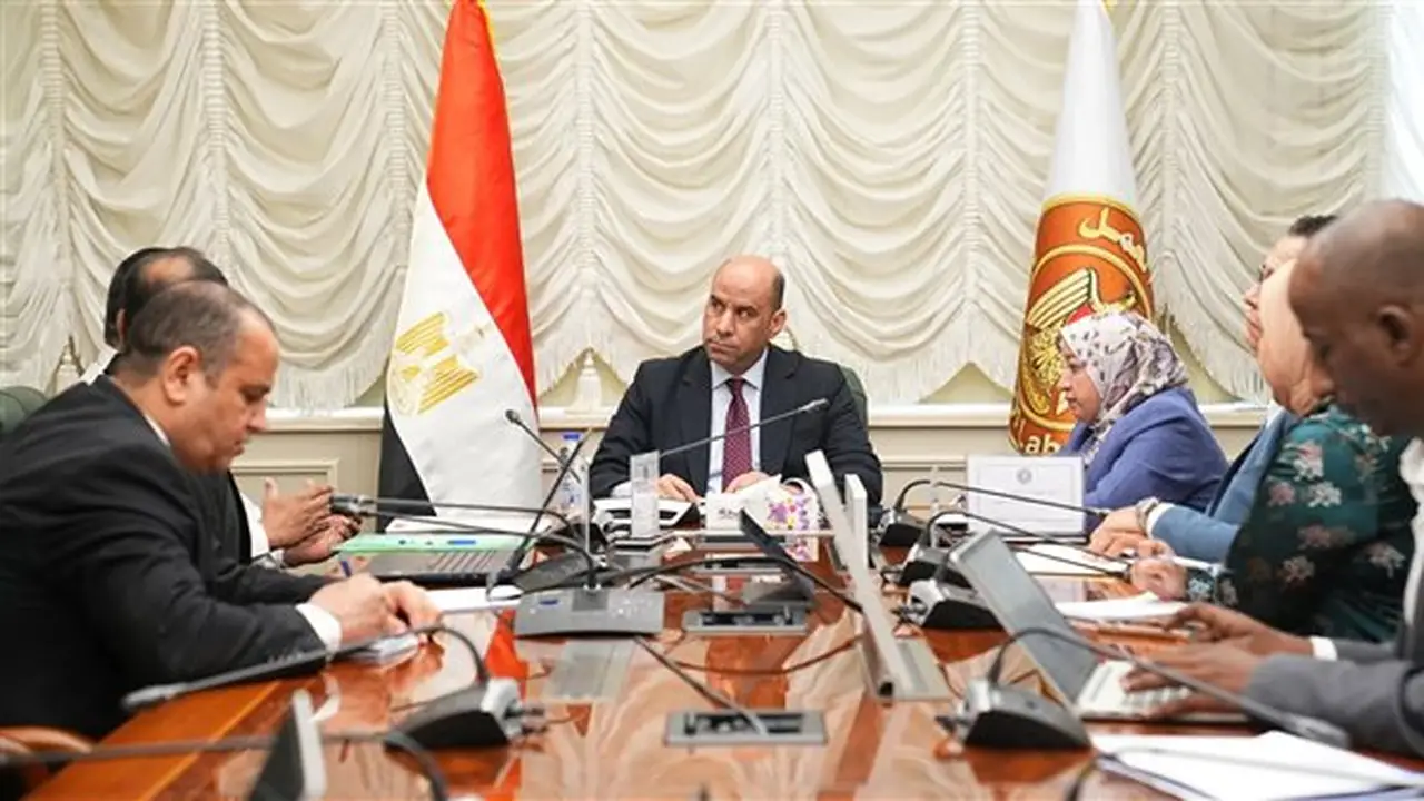 وزير العمل: توسيع إعداد الكوادر الفنية لتلبية احتياجات سوق العمل المحلي والدولي
