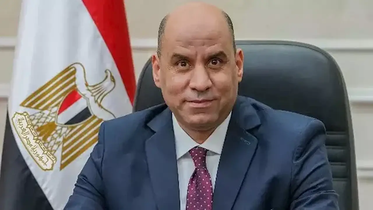 وزير العمل يعتمد أكثر من 6 ملايين جنيه لدعم العمالة غير المنتظمة