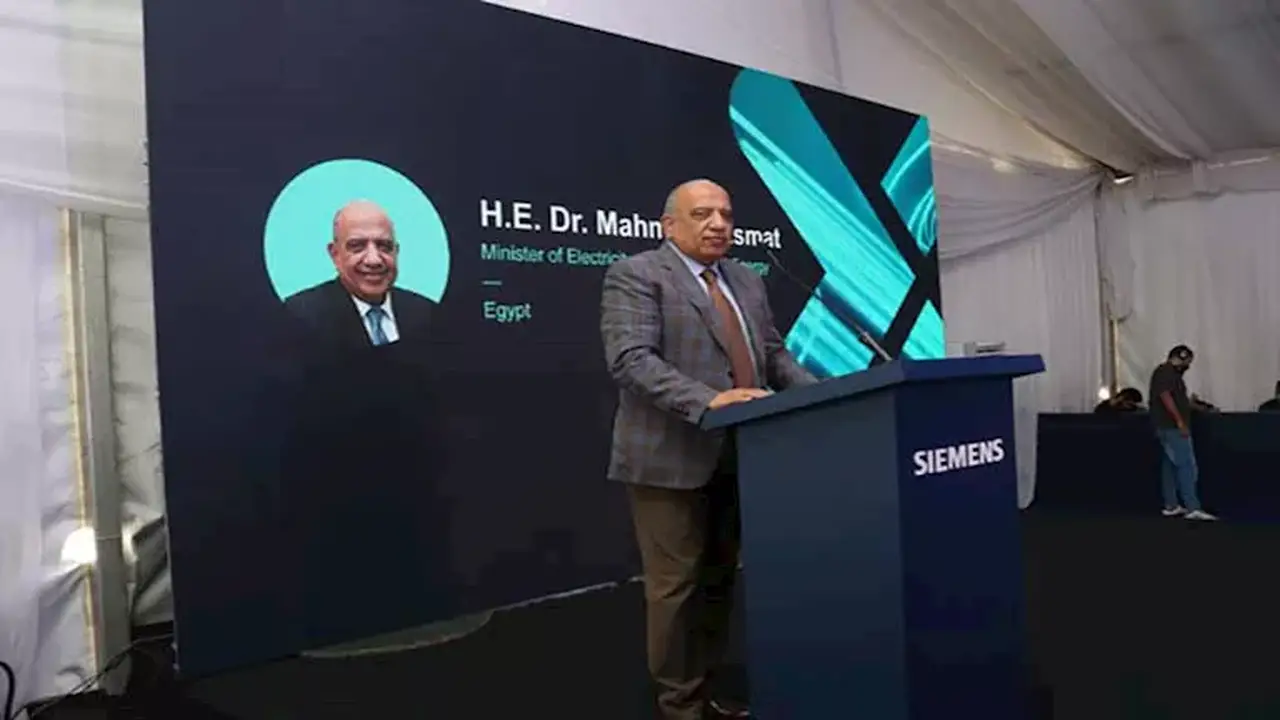 وزير الكهرباء: دعم الدولة لتوطين صناعة مهمات الطاقة وزيادة المكون المحلي في مشروعات الطاقة المتجددة