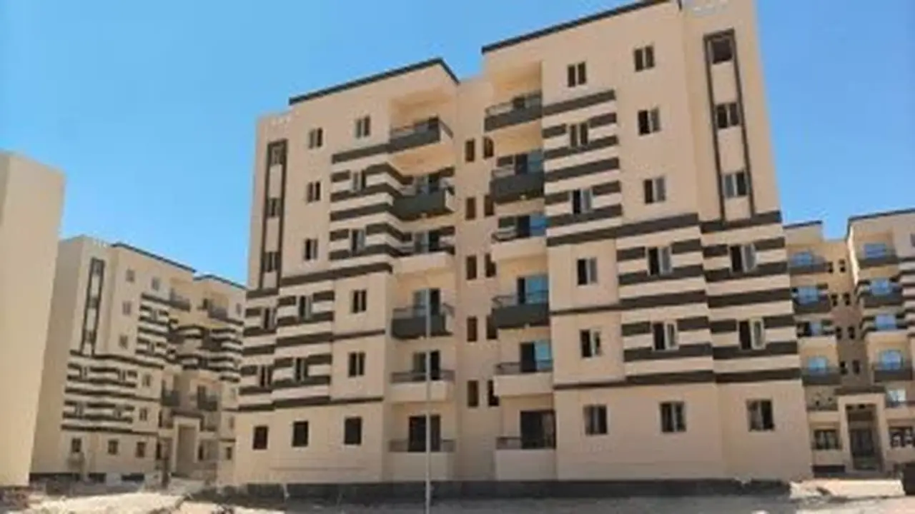 وزيرة الإسكان تتابع تنفيذ مشروعات سكنية وخدمية جديدة