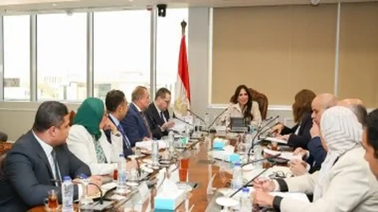 وزيرة الإسكان تؤكد على التوسع في مشروع الشراكة مع القطاع الخاص