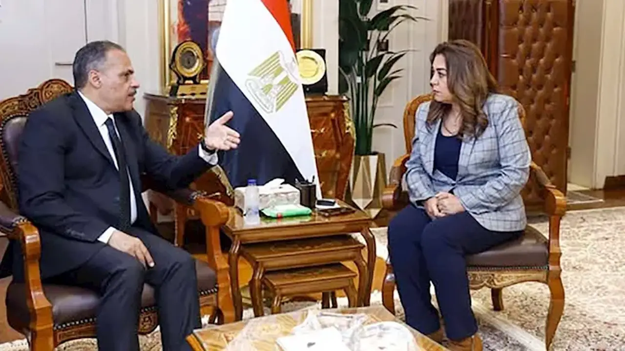 وزيرة التنمية المحلية والبيئة تتابع تطوير منظومة إدارة المخلفات في الشرقية
