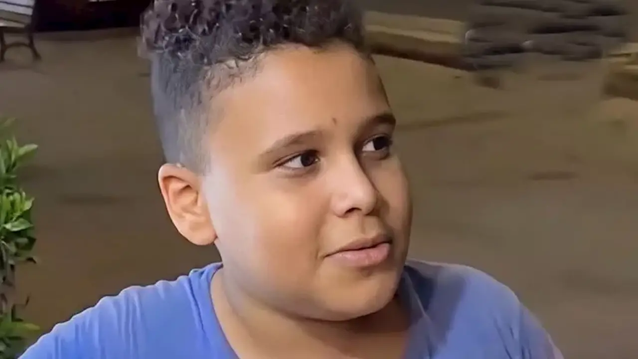 طفل الأقصر يتحدث 15 لغة: الصينية كانت الأصعب والرومانية تعلمتها لمحادثة سائح