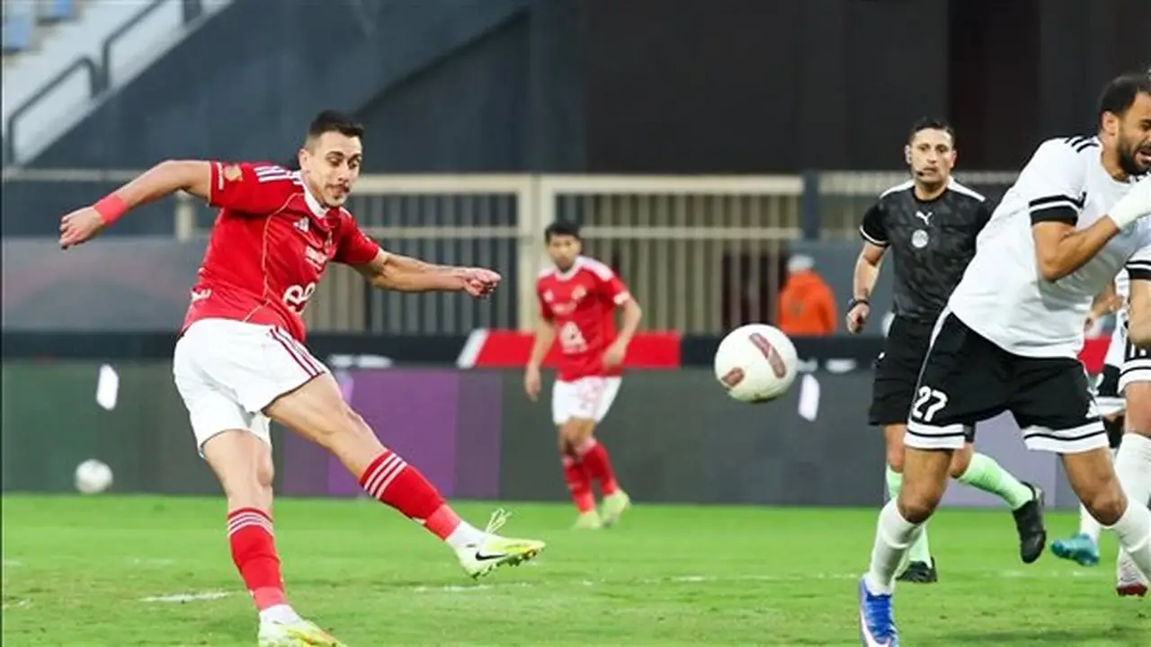 جراديشار ينضم إلى معسكر سيراميكا بعد إعارته من الأهلي