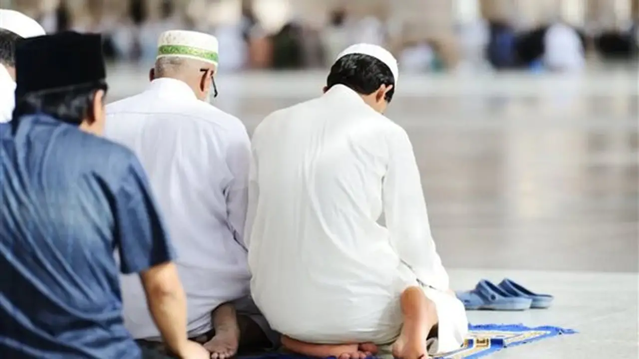 مواقيت الصلاة اليوم السبت: أوقات أذان الظهر في القاهرة والمحافظات