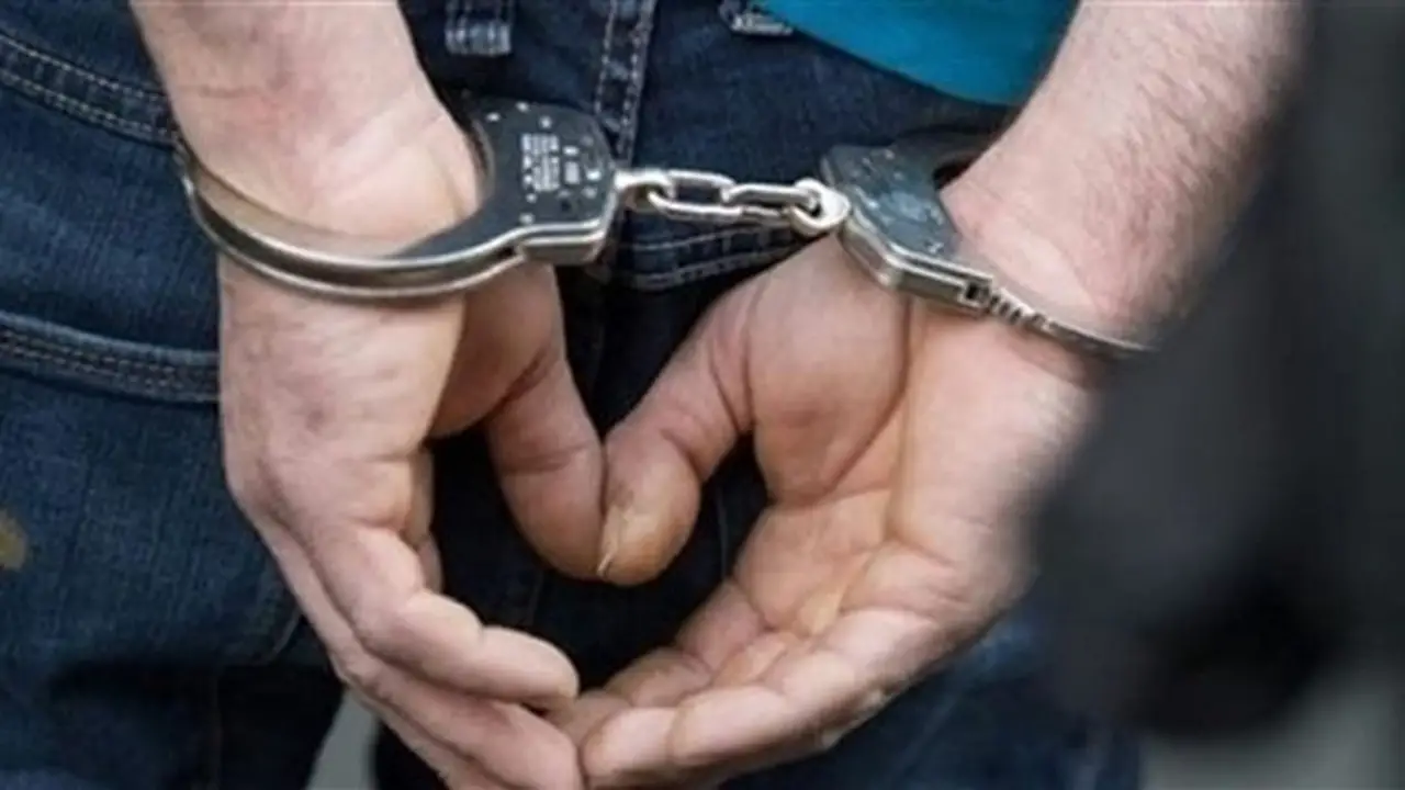مقتل مدير مدرسة بطعنات قاتلة على يد شاب في المعادي