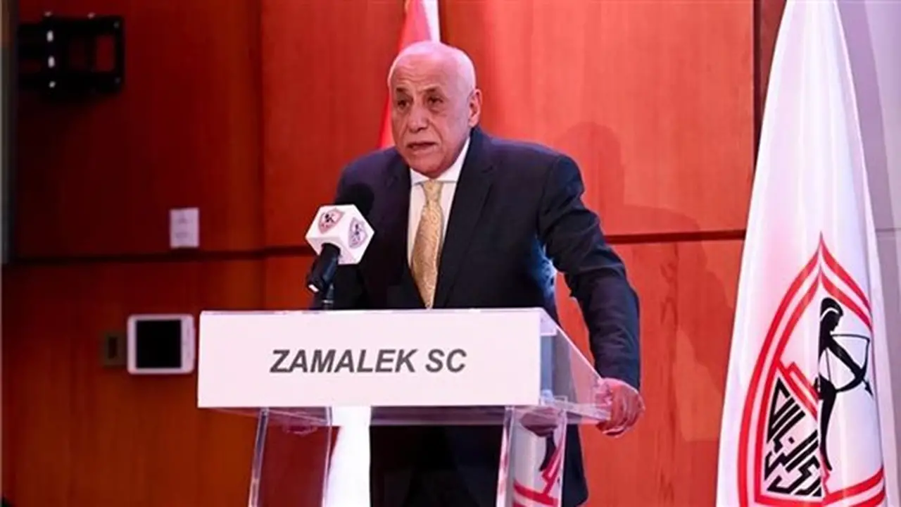 جلسة تحفيزية لرئيس الزمالك مع لاعبي الفريق قبل انطلاق المعسكر الإعدادي