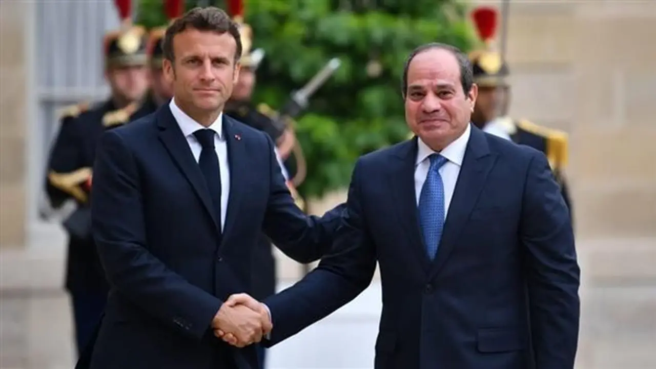 السيسي وماكرون يعززان الشراكة الاستراتيجية بين مصر وفرنسا لدعم الأمن والاستقرار الإقليمي