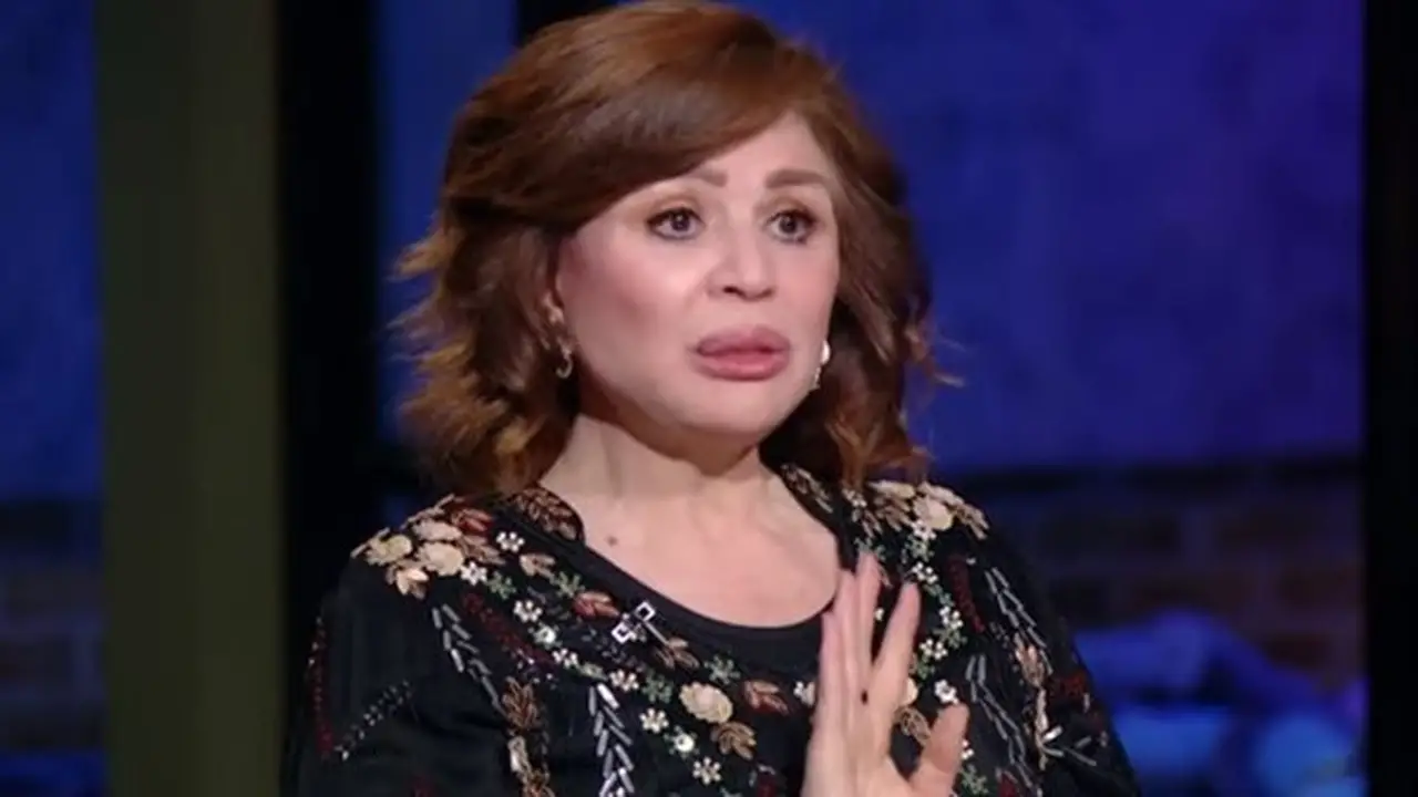 إلهام شاهين تواصل تصوير فيلم “حين يكتب الحب” وتستعد لعودة قوية إلى السينما
