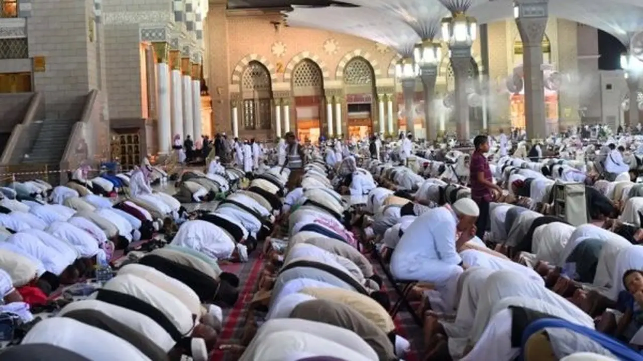 موعد أذان العشاء اليوم السبت 1 أغسطس 2026 في القاهرة والمحافظات