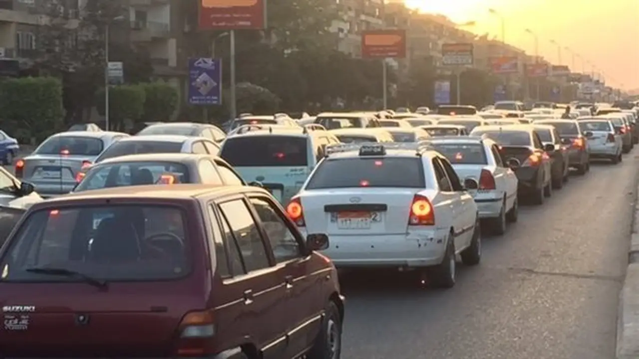 حالة المرور اليوم: تعرف على أماكن الكثافات المرتفعة في القاهرة والجيزة والقليوبية