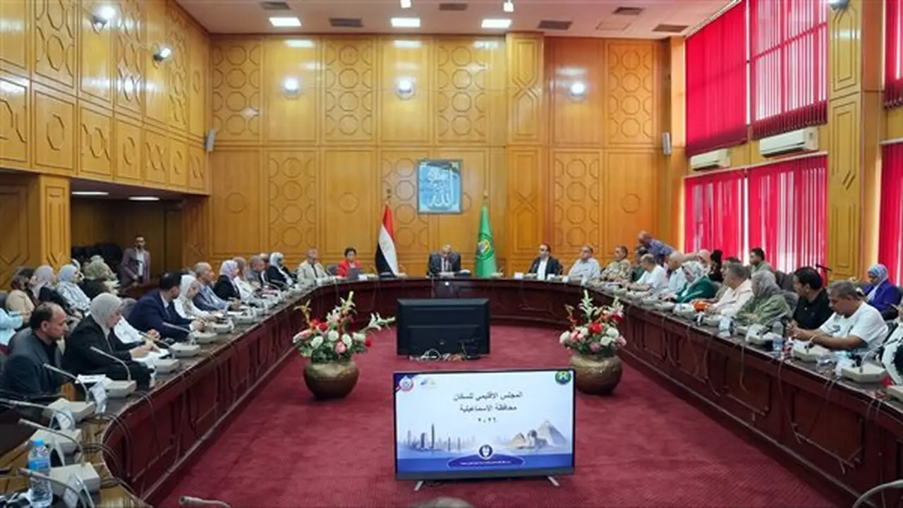 محافظ الإسماعيلية يستقبل نائب وزير الصحة في زيارة لمتابعة الاستراتيجية الوطنية للسكان