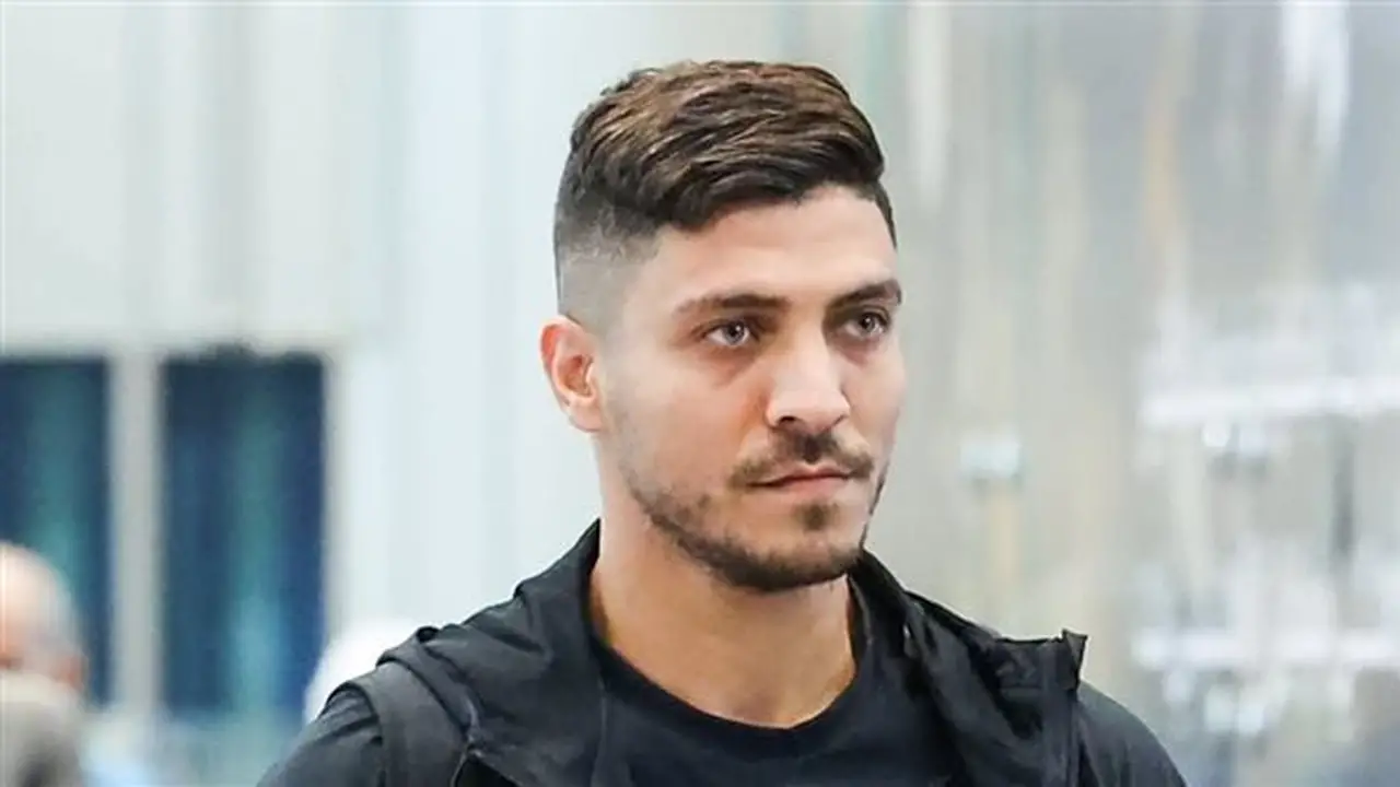 محمد شريف يغادر الأهلي في الموسم الجديد بقرار من عموتة