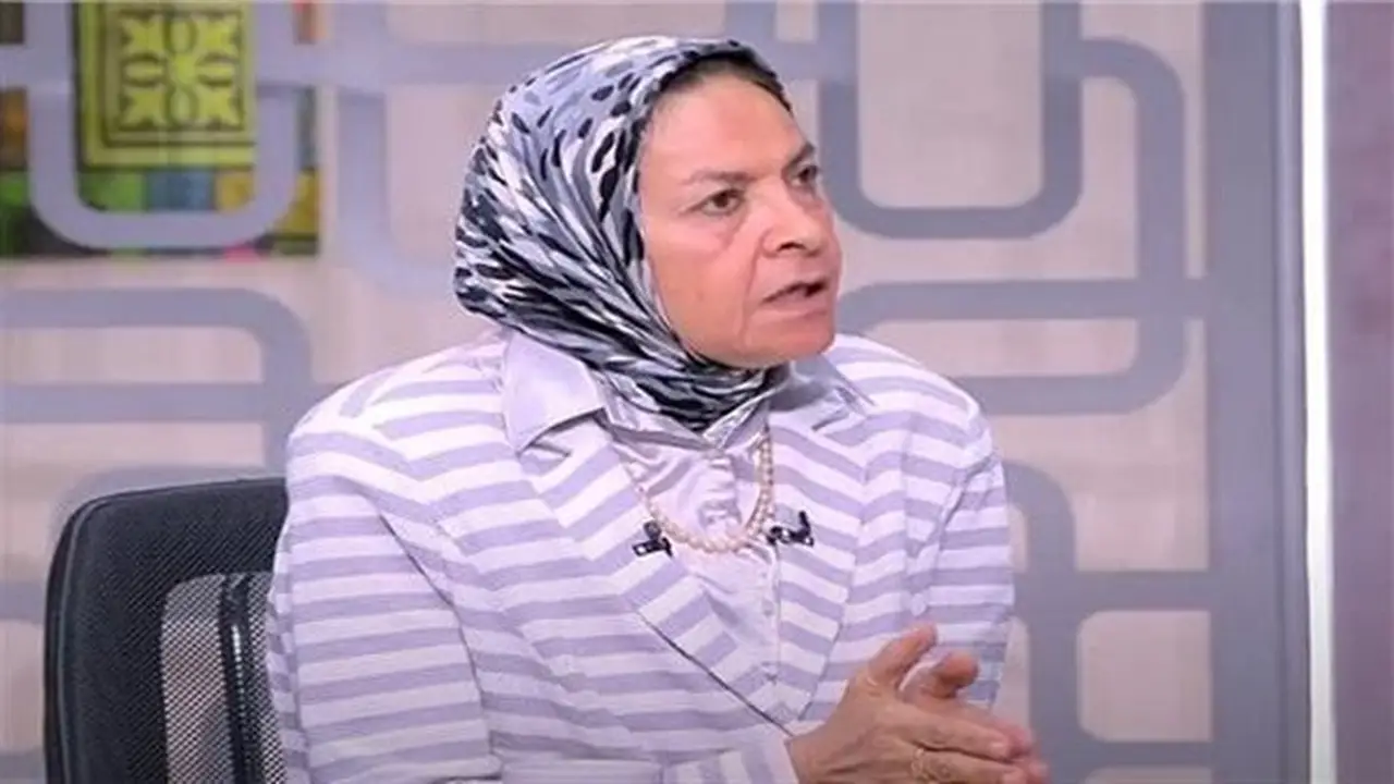 فرص تصديرية واعدة في الصناعات الغذائية والنسيجية: الدكتورة يمن الحماقي تكشف التحديات التي تواجه المنتج المصري