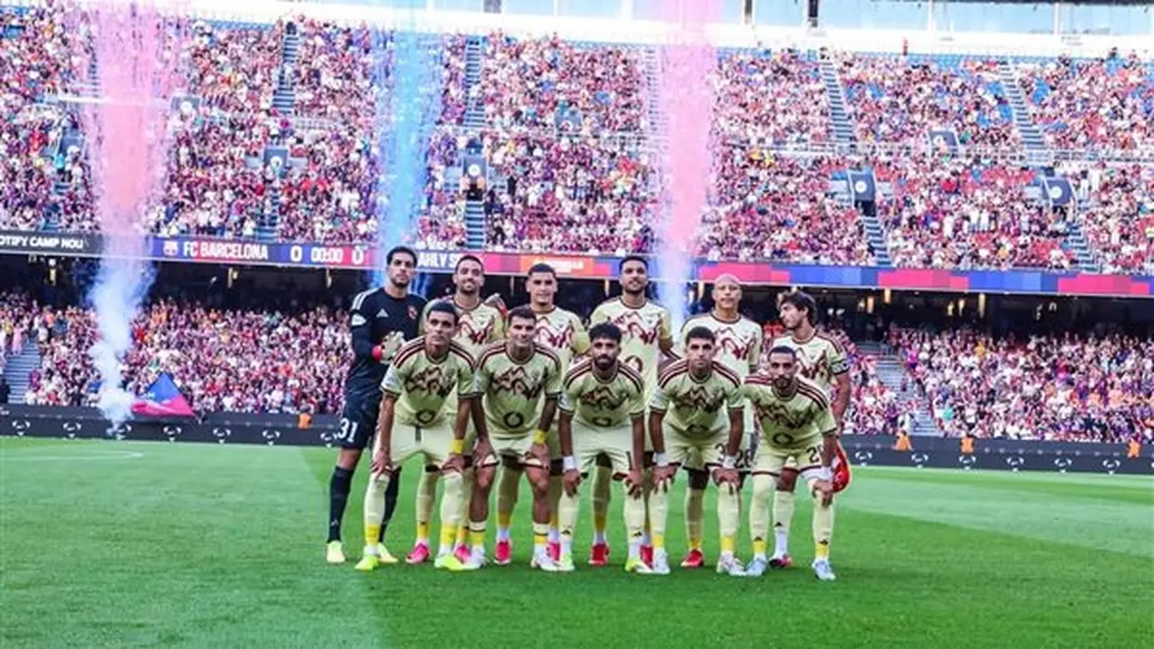 زيزو يكتب تاريخًا جديدًا للأهلي بتسجيله في شباك برشلونة