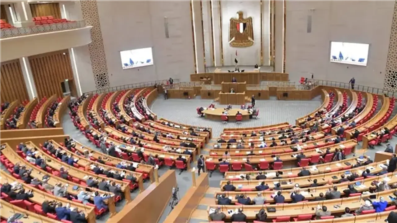 سؤال برلماني حول تعزيز برامج تمويل وتركيب أنظمة الطاقة الشمسية