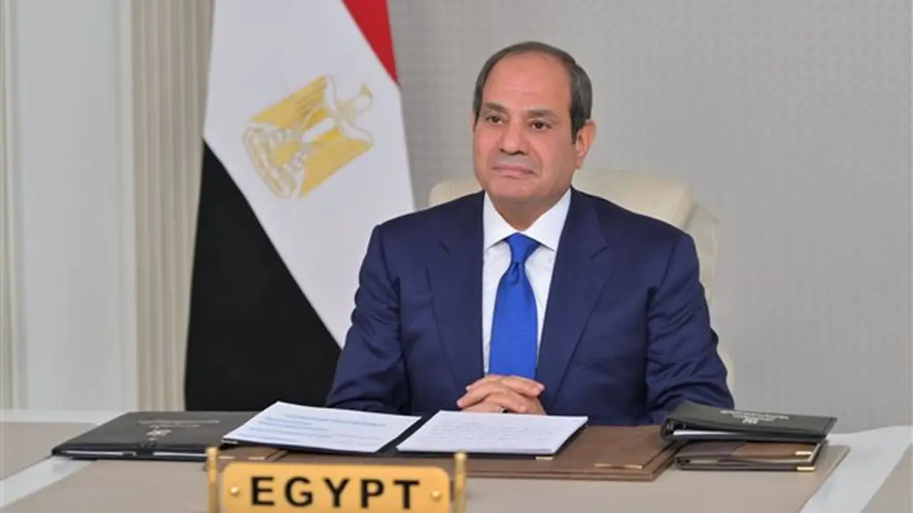 السيسي يؤكد على تعزيز التعاون الثنائي مع قطر في المجالات السياسية والتجارية