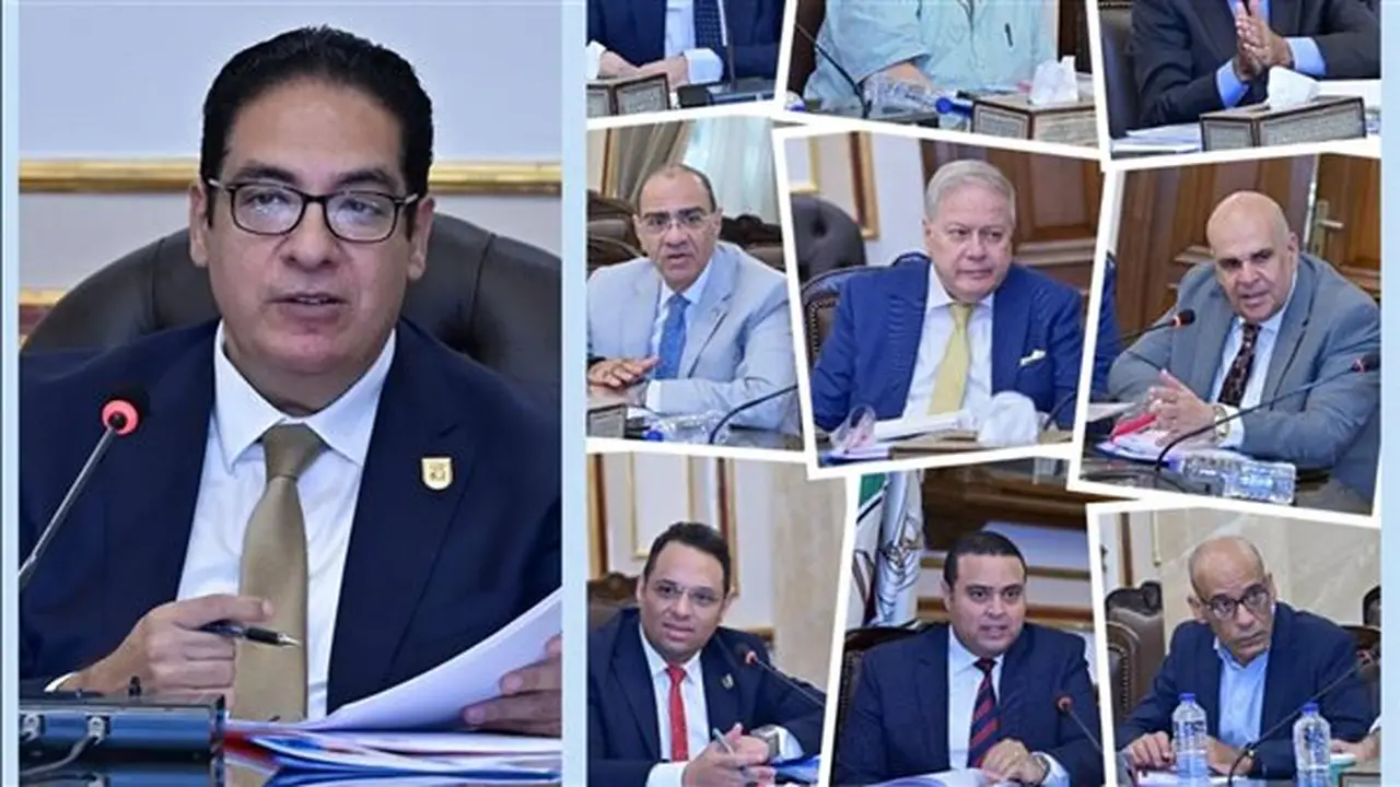 اجتماع مجلس إدارة صندوق الرعاية الطبية والاجتماعية بجامعة القاهرة لمناقشة تطوير الخدمات وتعزيز الرعاية لمنسوبي الجامعة