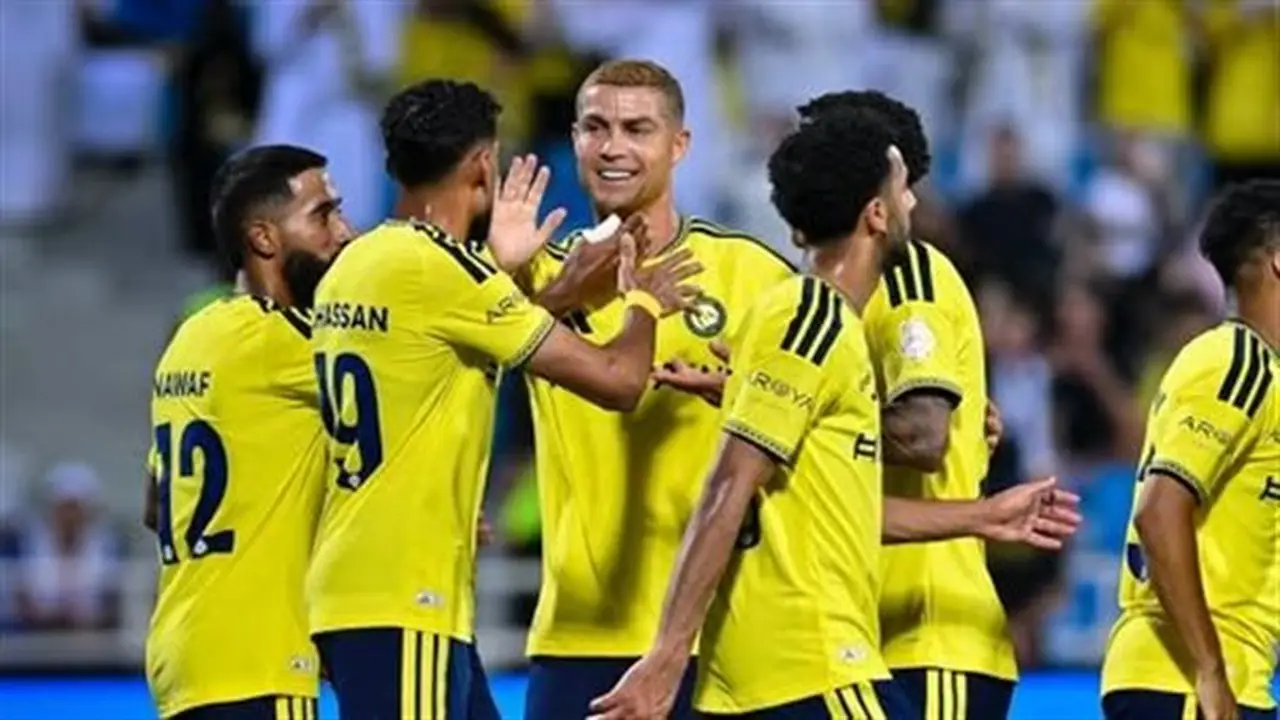 رونالدو يقود النصر لانتزاع فوز كبير على الرياض برباعية في الدوري السعودي