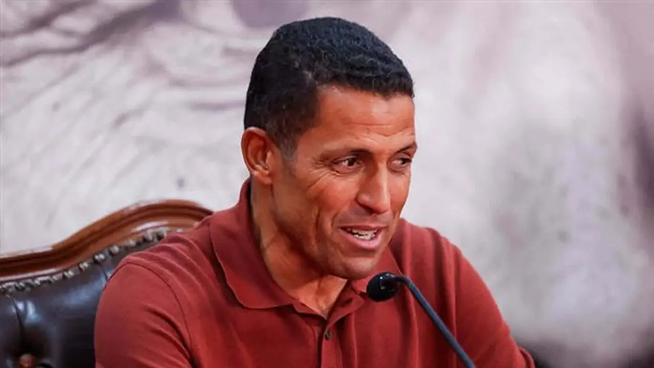 عموتة يعتمد على كريم فؤاد كظهير أيسر للأهلي في مواجهة الشرقية إنبي غدًا