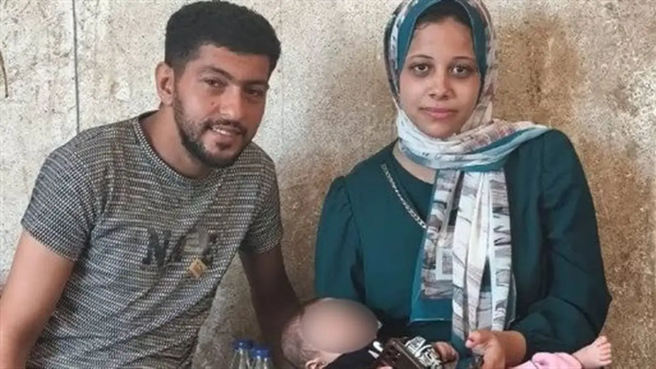 إخلاء سبيل حماتها بعد التصالح: أول صورة تجمع حبيبة وزوجها وطفلهما في المحلة