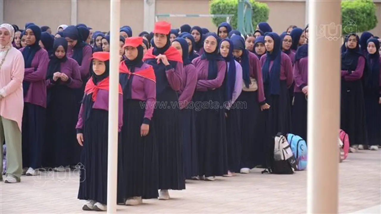 أخبار الاقتصاد اليوم: تراجع 20 جنيها في أسعار الذهب وارتفاع الزمزمية مع قرب العام الدراسي وانخفاض أسعار الحديد