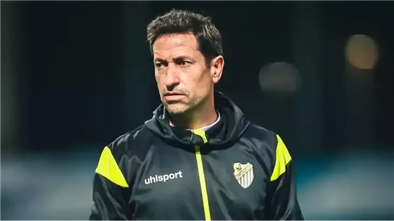 بابلو فرانكو يكشف عن قربه من تدريب الزمالك ويعبر عن اهتمامه بالأهلي وبيراميدز