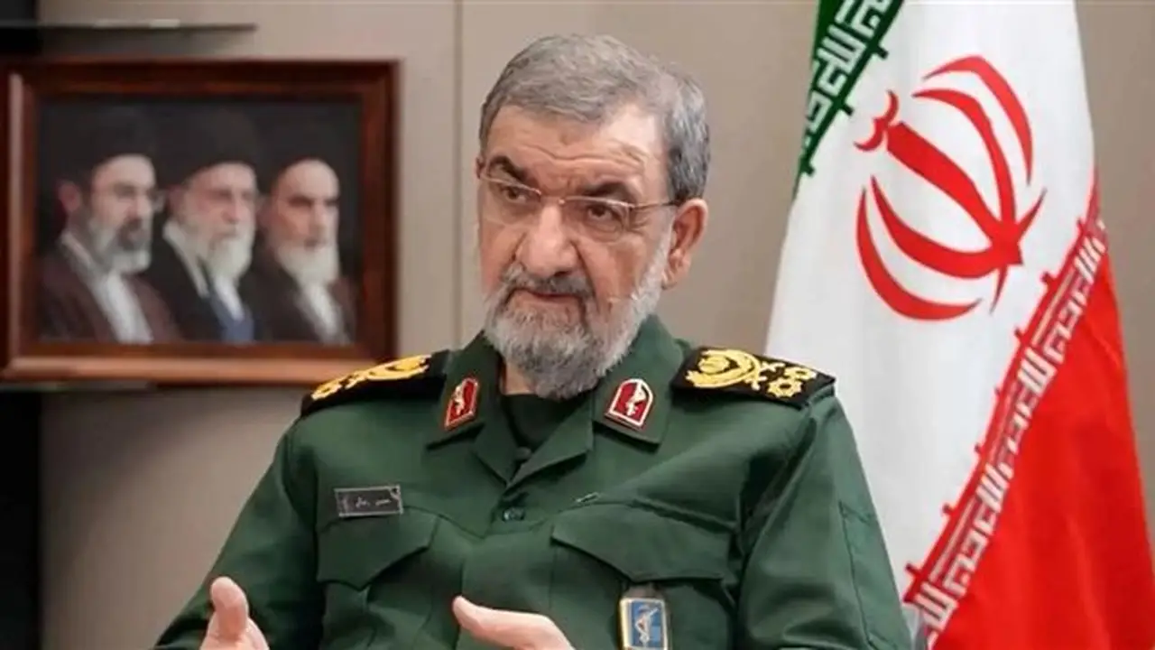 محسن رضائي: إيران ستتفاوض مع جيرانها لمنع دعم واشنطن، وتهديداتنا مستمرة إذا استمرت الضغوط