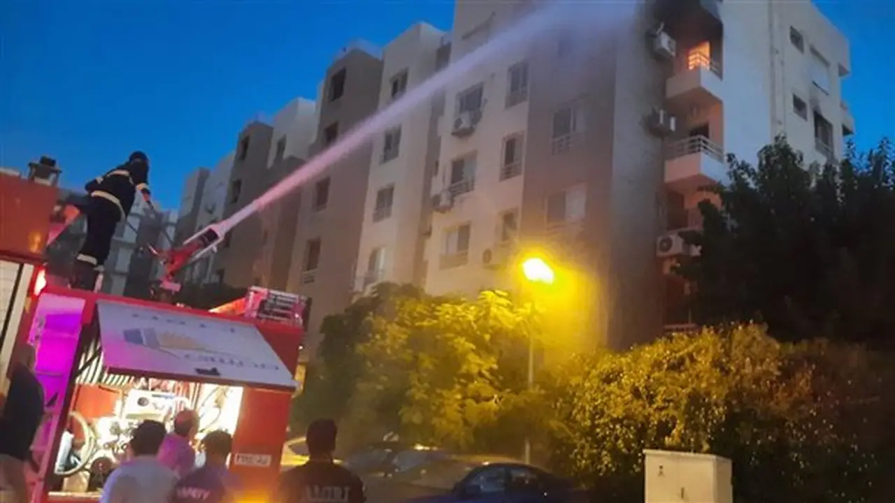 المروحة السبب الرئيسي.. المعمل الجنائي يكشف تفاصيل حريق شقة في شارع حسن المأمون بالقاهرة