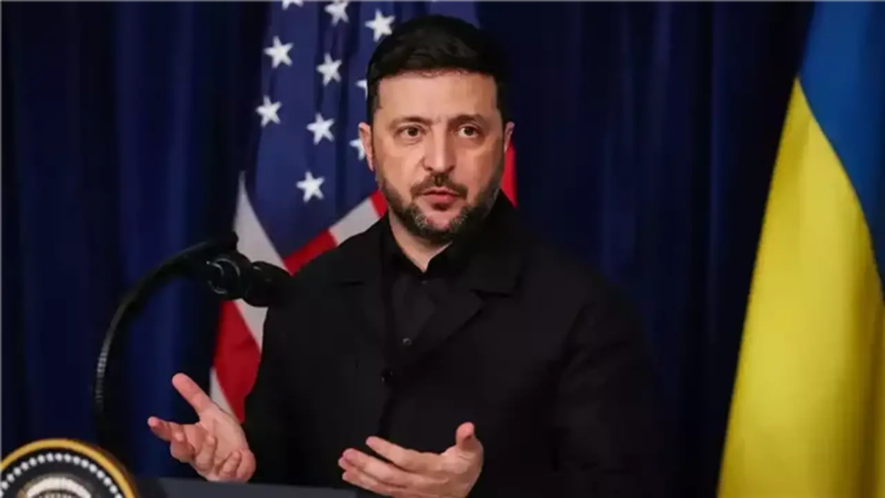 زيلينسكي: روسيا تخطط لتعبئة 300 ألف جندي إضافي بعد انتخابات سبتمبر